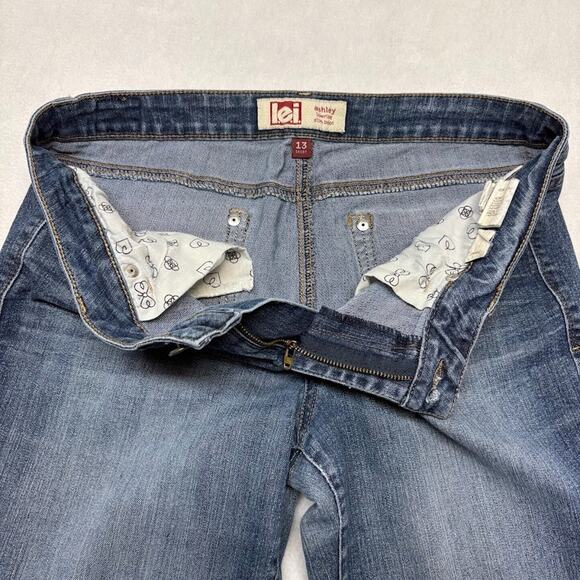 LEI Low Rise Bootcut Jeans Womens Y2K Stretch Denim Embroidered Pockets 13 SHORT - Picture 6 of 13